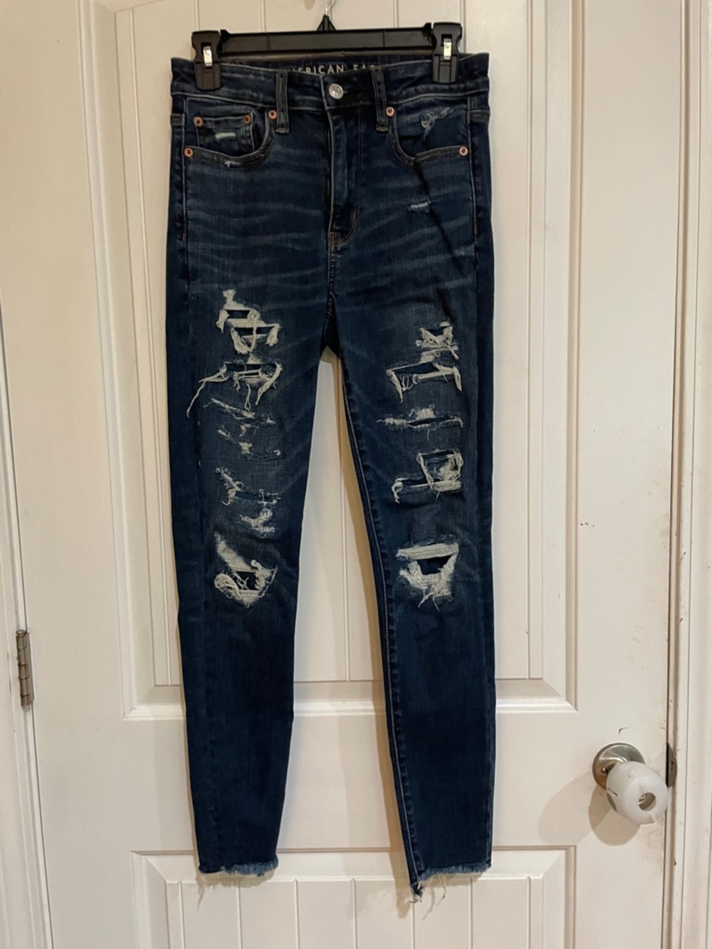 American Eagle Outfitters Dark Indigo Distressed Skinny Jeans size 4 jegging